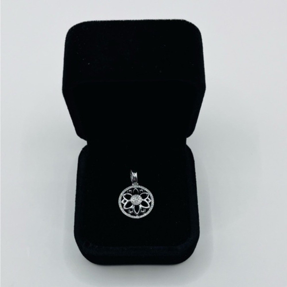 9K White Gold 0.20 CT Natural Diamond Round Pendant